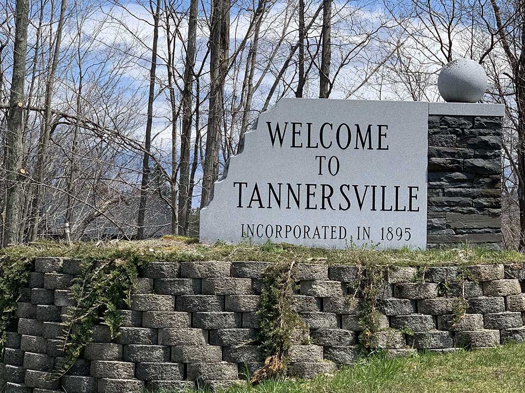 Welcome to Tannersville Sign