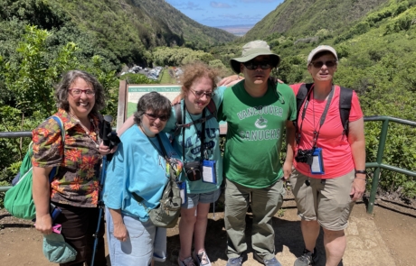 Highlight Vacations travelers and staff overlooking the Iao Valley