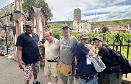 Boosenburg Castle with travelers standing in front.